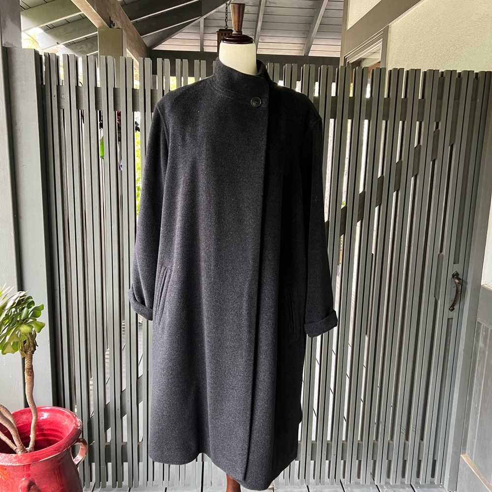 Giorgio Armani Elegant Women’s Gray ~Camel Hair ~ Wool Coat Sz 16 Made in Italy
